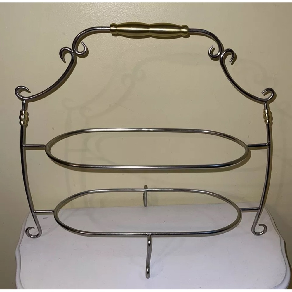 NWOB Southern Living at Home Abingdon Buffet Stand